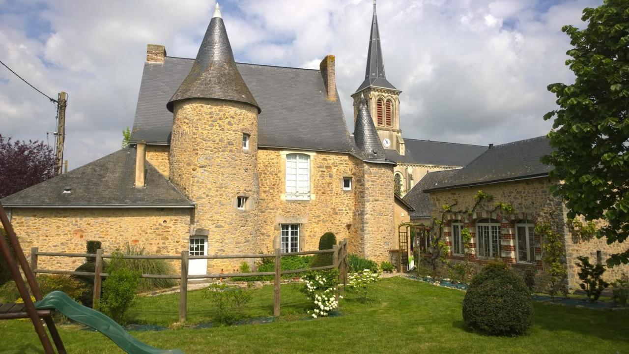 Manoir De La Grand'Cour Bed and Breakfast Soulgé-sur-ouette Buitenkant foto